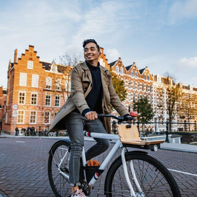 Rustige groene omgeving die staat voor een evenwichtige en bewuste levensstijl